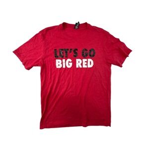 District "Let's Go Big Red" red t-shirt Men's size Medium‎